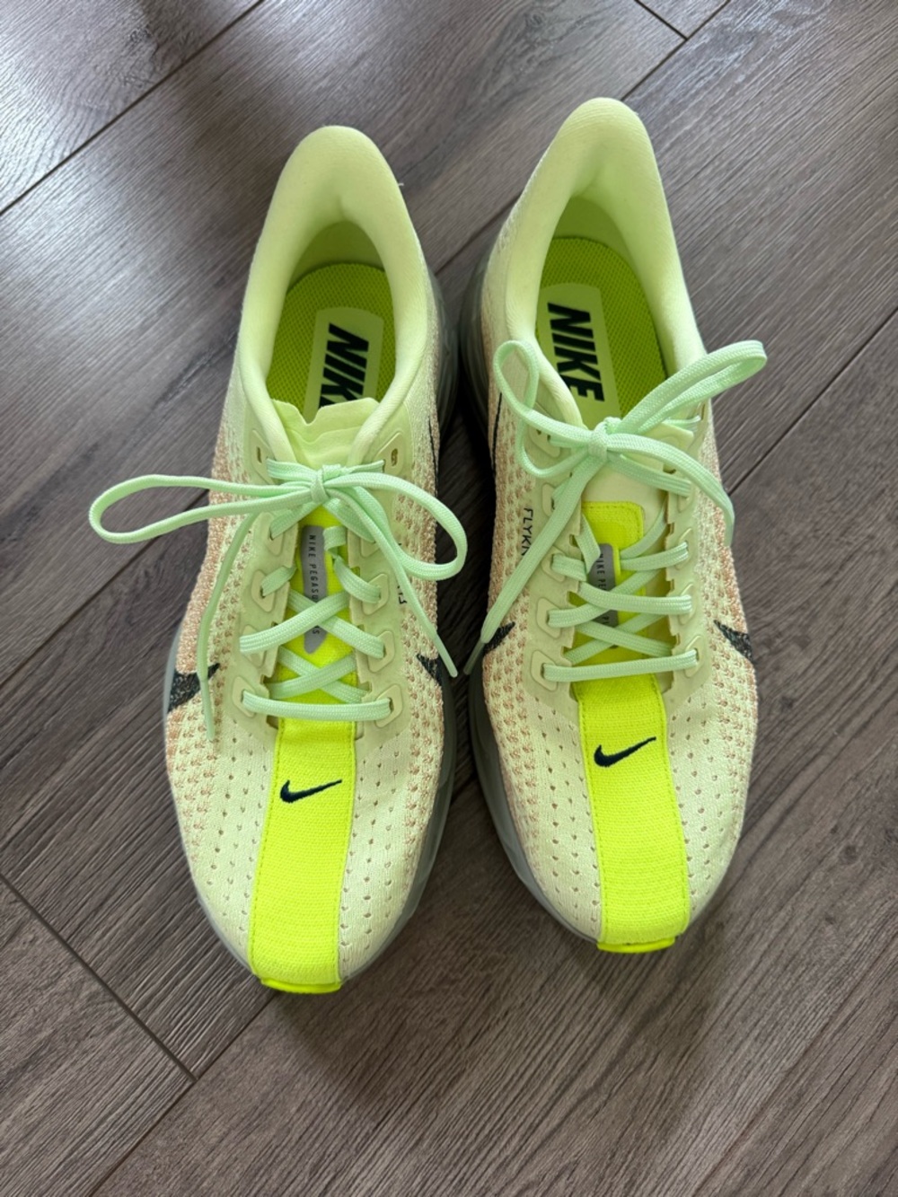 Nike Pegasus Plus Running Shoes - Neon Green/Black Accents - Women's 9